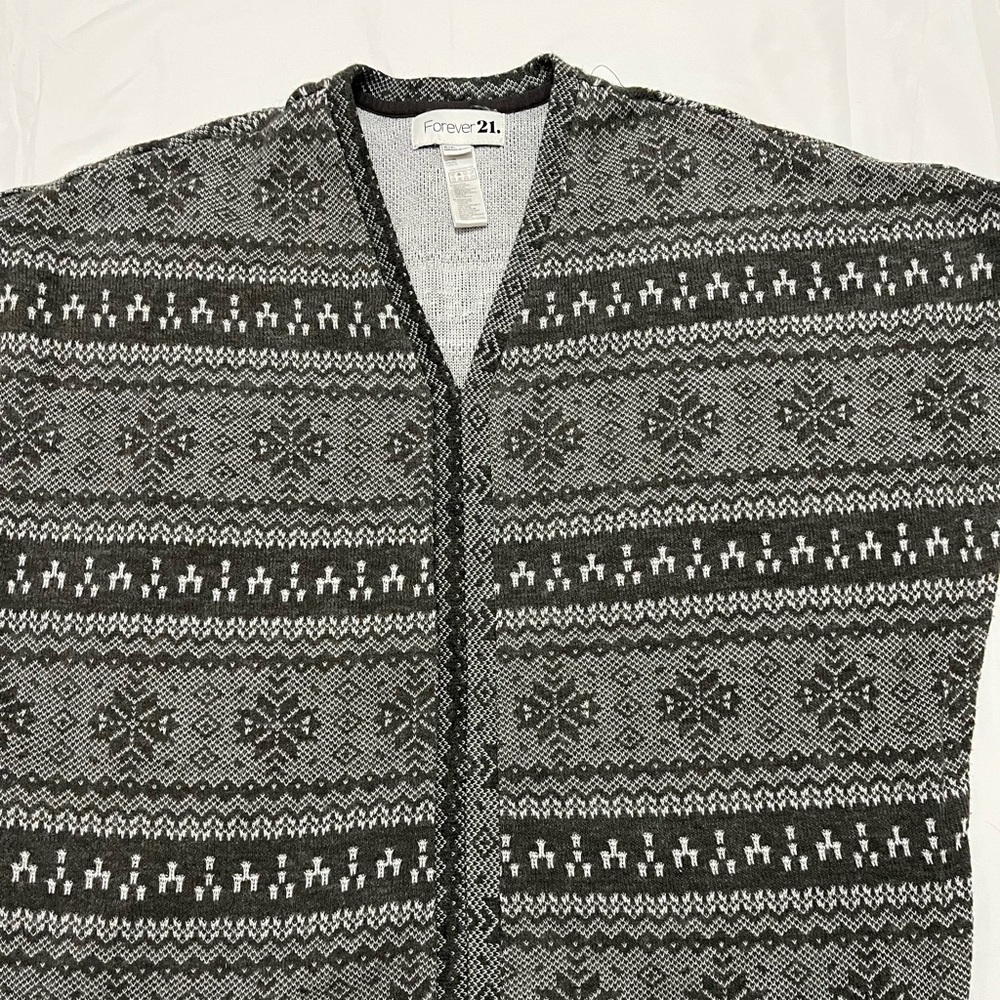 Forever 21 Black and White Patterned Cardigan